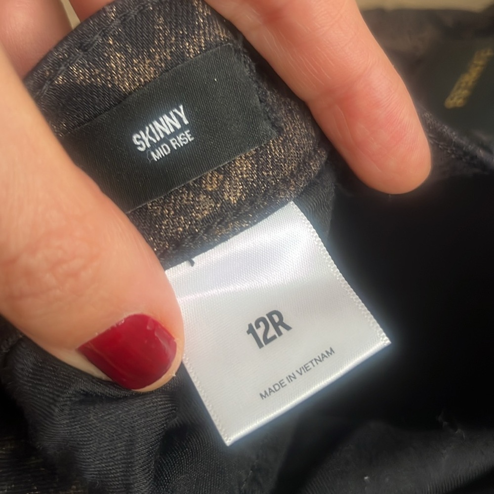 EXPRESS Black & Gold metallic skinny pant - Picture 6 of 7